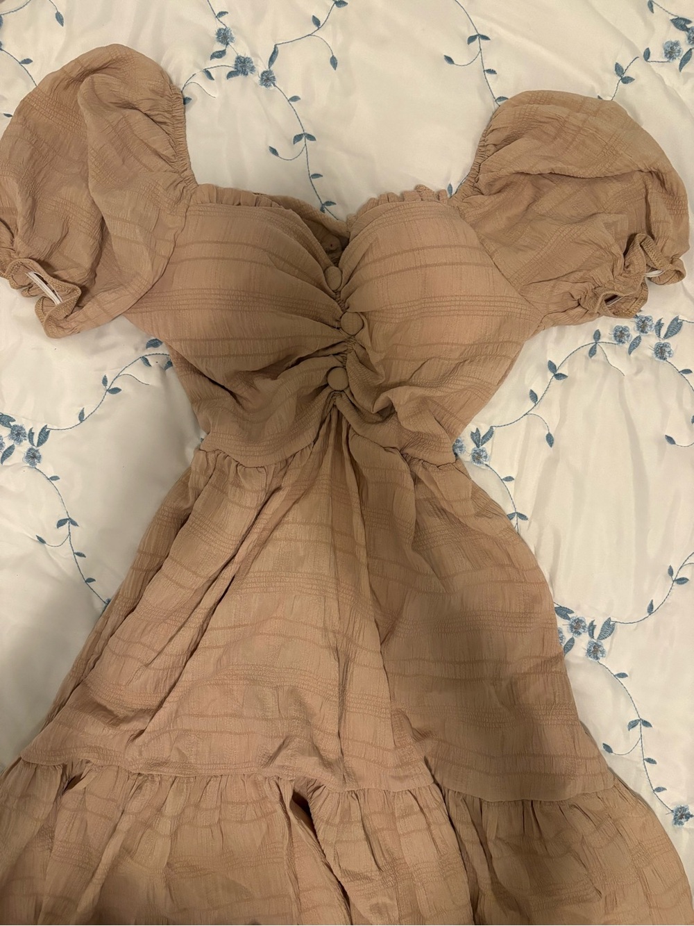 Neutral Puff-Sleeve Midi Dress in Beige - Effortless Day-to-Night Style